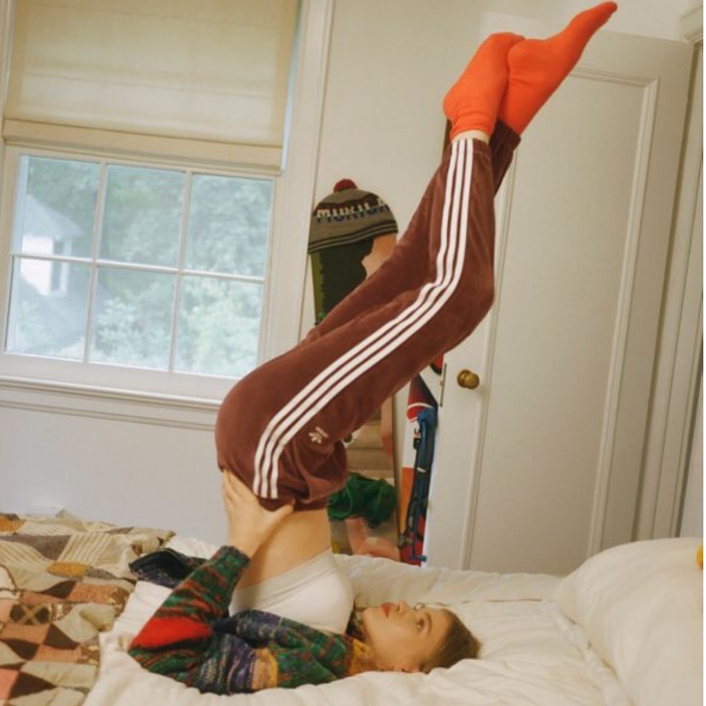 Adidas velvet 3 stripes tracker pants